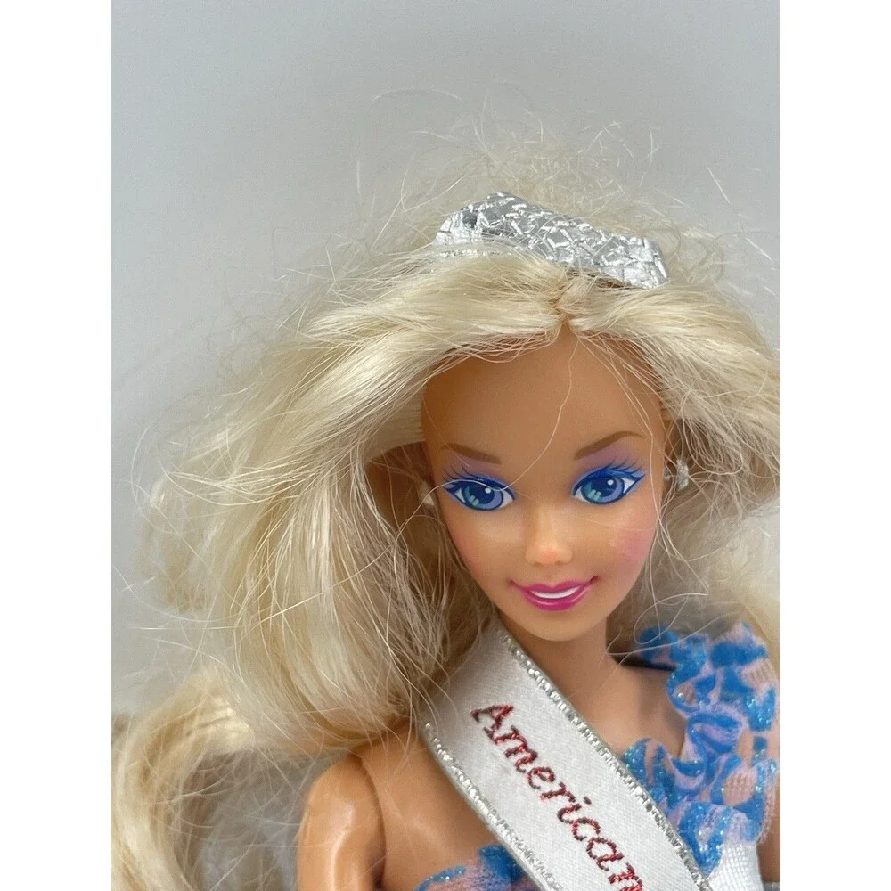 Vintage American Beauty Queen Barbie Doll 1991